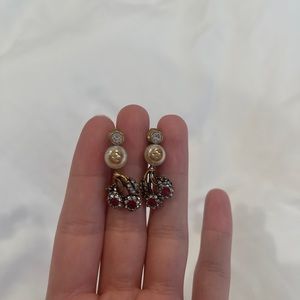 Gucci Feline pearl and crystal Clip on earrings